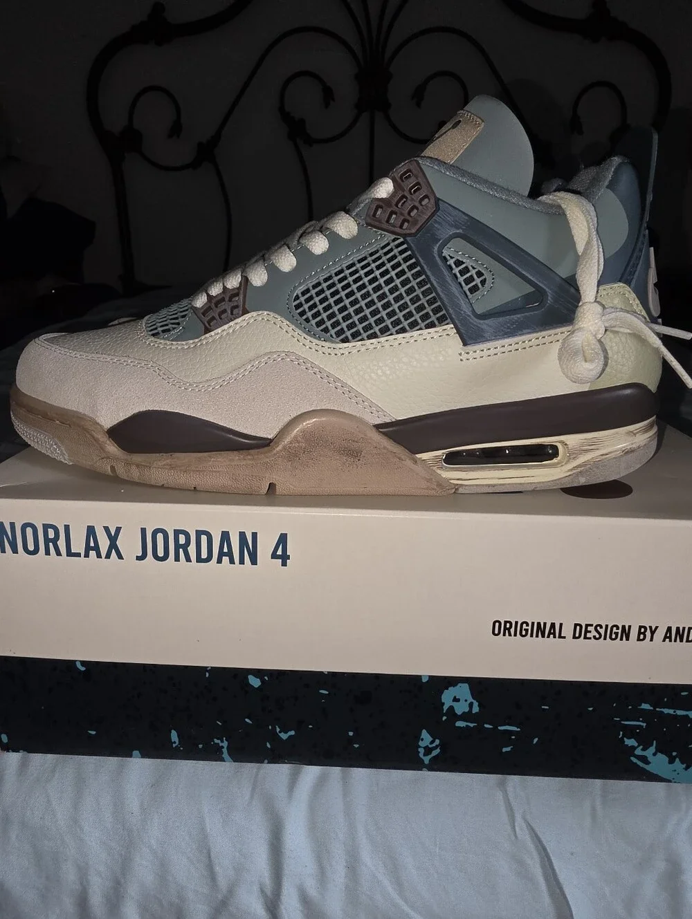 Jordan FIRE! NIB! Pokemon Air Jordan 4 